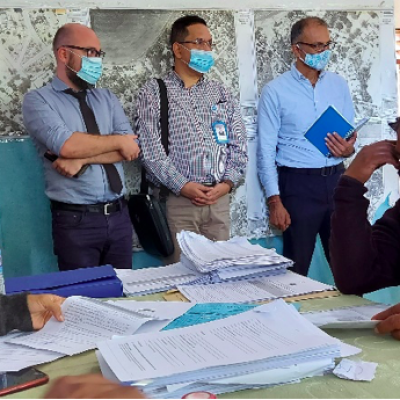 United Nations Timor-Leste Country Team members led by Resident Coordinator Roy Trivedy visited cash distribution centres at Suco Dato and Tibar in Liquica Municipality. 